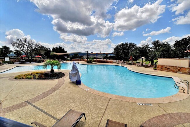 Building Photo - 4009 Benetton Way