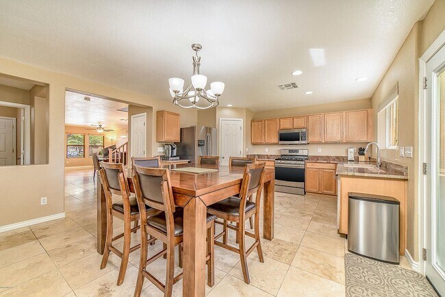 Building Photo - 13127 N Deergrass Dr