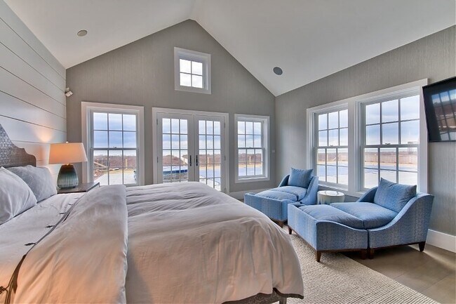 Building Photo - 30 Madequecham Valley Rd