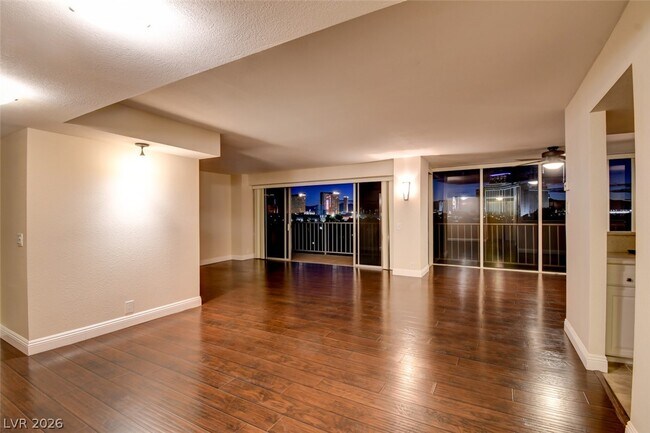Building Photo - 3111 Bel Air Dr