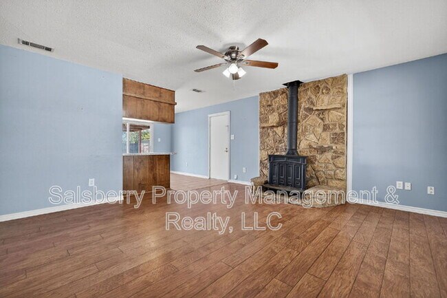 Building Photo - 1113 Gifford Dr