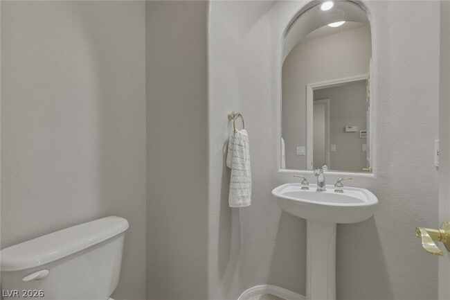 Building Photo - 557 Tecate Valley St