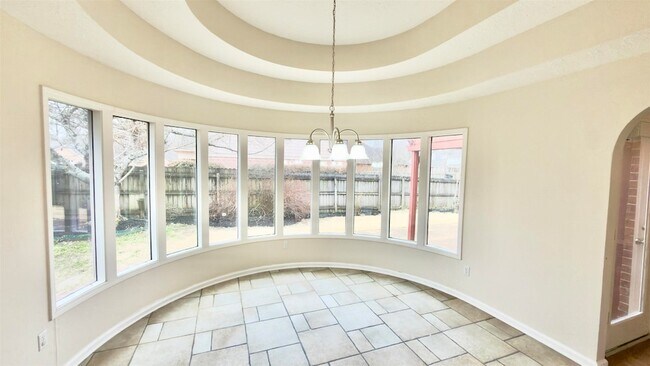 Building Photo - 275 Home Pl