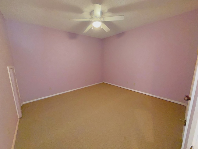 Building Photo - Milton / Pace - 3 bedroom, 2 bathroom