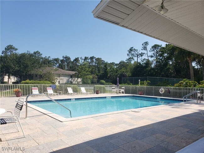 Building Photo - 240 Timber Lake Cir