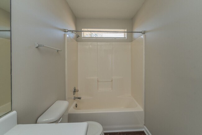 Building Photo - 3609 Stanton Ct