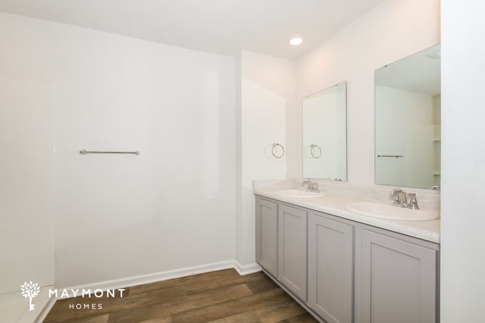 Building Photo - 523 Sugar Pne Dr