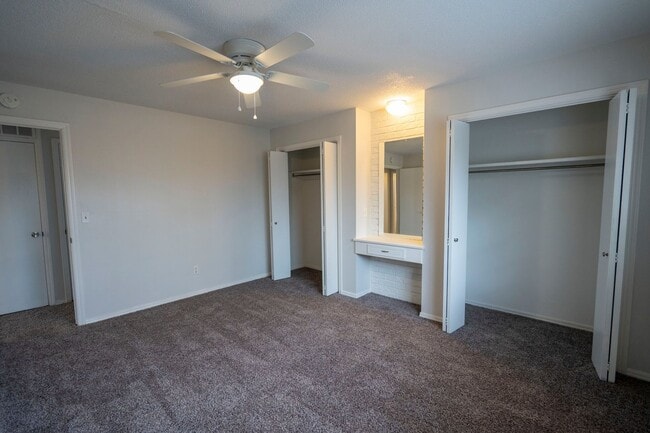 Building Photo - Spacious, Updated & Cute Home Near Lake Hefner in Close Proximity to Shopping & Dining