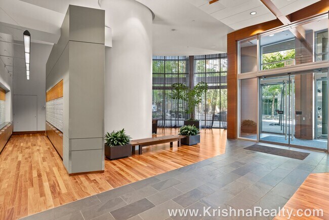 Building Photo - Luxury Downtown Living In The John Ross Building | 1 Bedroom | 1 Bathroom Condo | PDX's SW Water ...