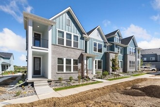 Building Photo - New 2026 3-Bedroom Townhome in Kinston Near HUB