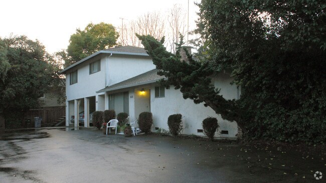 Building Photo - 691-695 Sierra Vista Ave