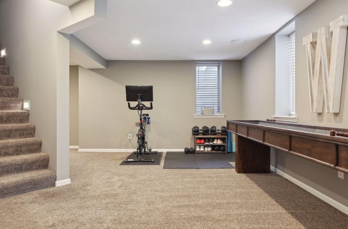 Building Photo - 6561 Promontory Dr