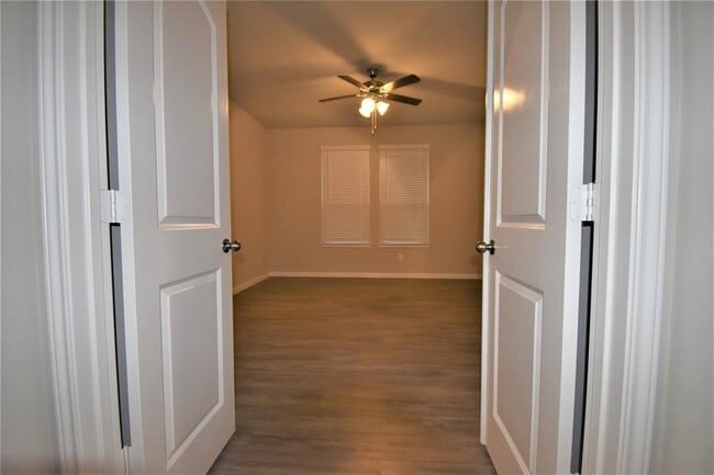 Building Photo - 4819 Vergano Villa Dr