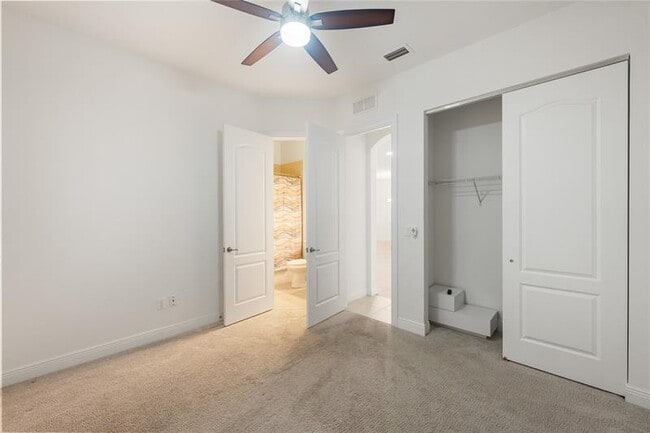 Building Photo - 9741 S Miralago Way