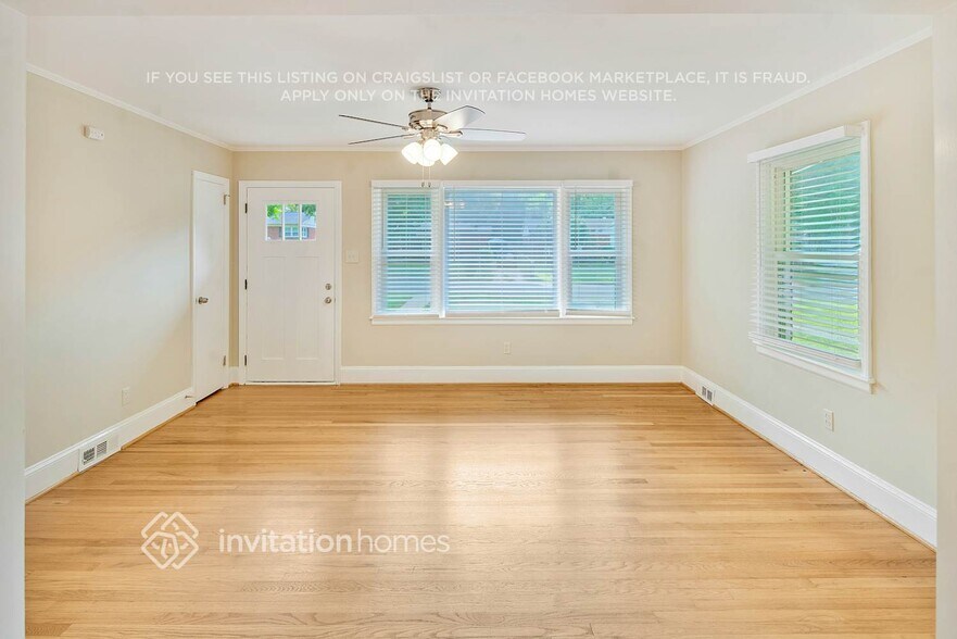 Building Photo - 2312 Markham Ct