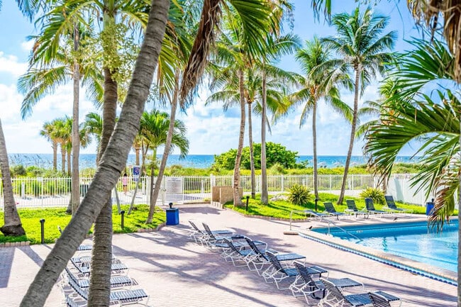 Building Photo - 6345 Collins Ave