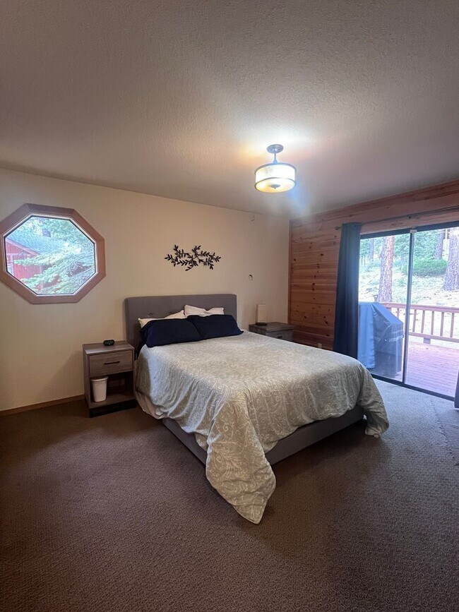 Building Photo - Long Term Lease in Tahoe Donner