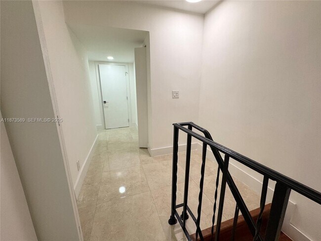 Building Photo - 3768 NE 167th St