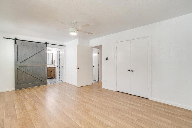 Building Photo - 1701 Larkspur Dr