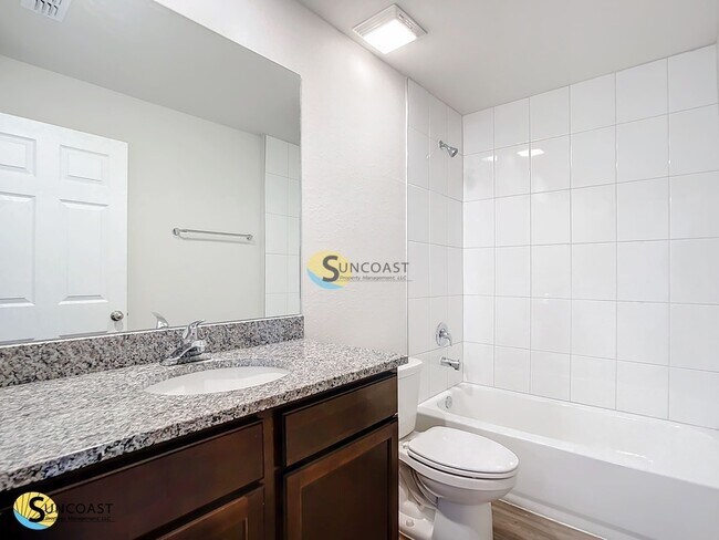 Building Photo - 2014 Dorion St