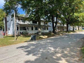Building Photo - 2297 Eastlawn Ave