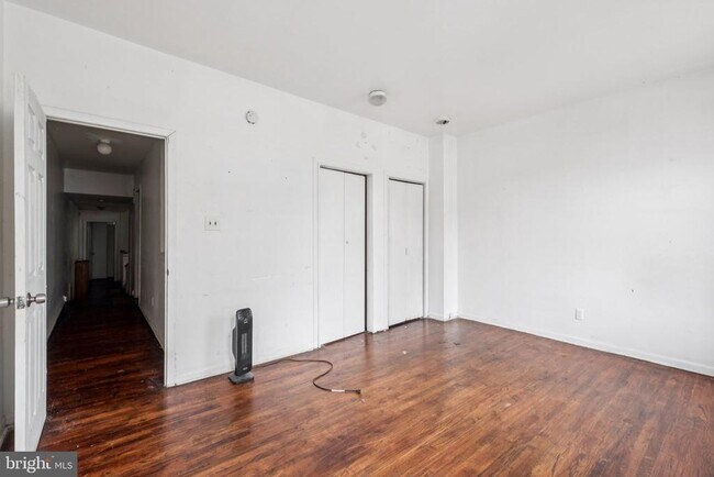 Building Photo - 1806 W Diamond St