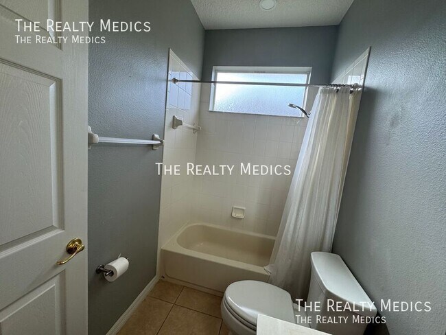 Building Photo - 149 Perfect Dr