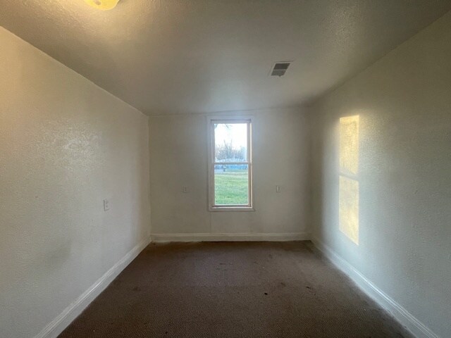 Building Photo - 52724 Ida St