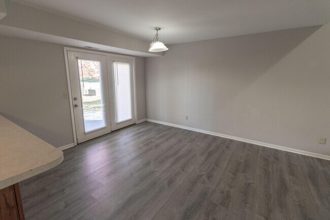 Building Photo - 3705 Hermitage Rd