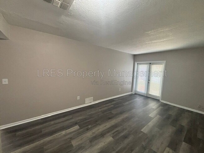 Building Photo - 1605 Terrace Dr