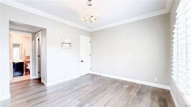 Building Photo - 121 Sunset Cove