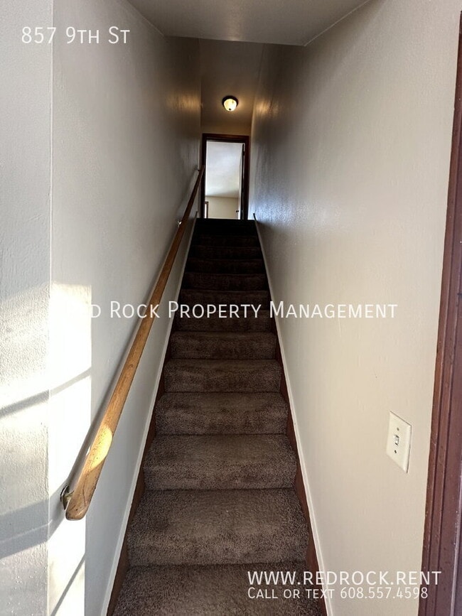 Building Photo - 857 9th St