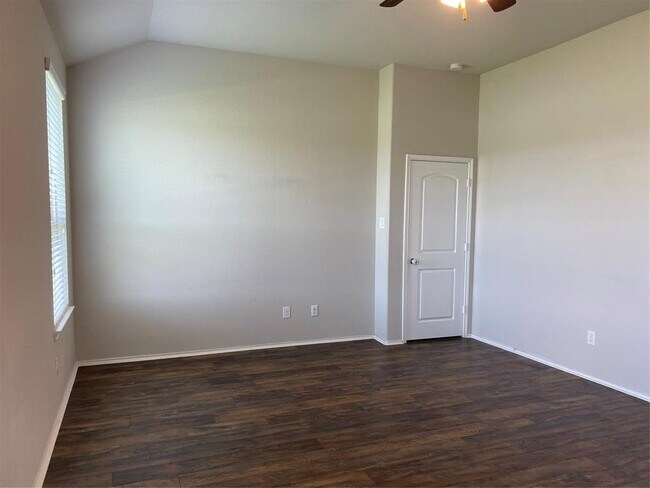 Building Photo - 4906 Marina Shores Ct