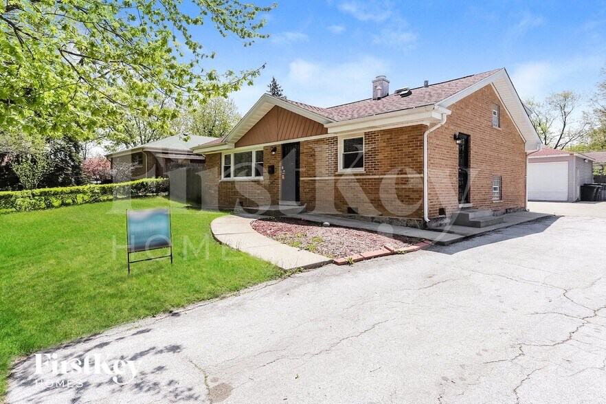 Building Photo - 3815 212th Pl