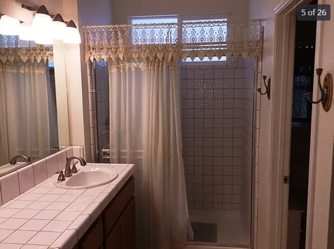 Building Photo - 3 Bed | 2 Bath | Silver Creek Community