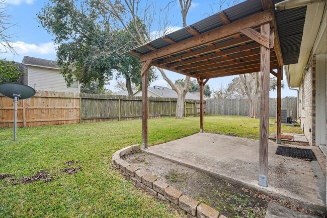 Building Photo - 454 Lost Rock Dr