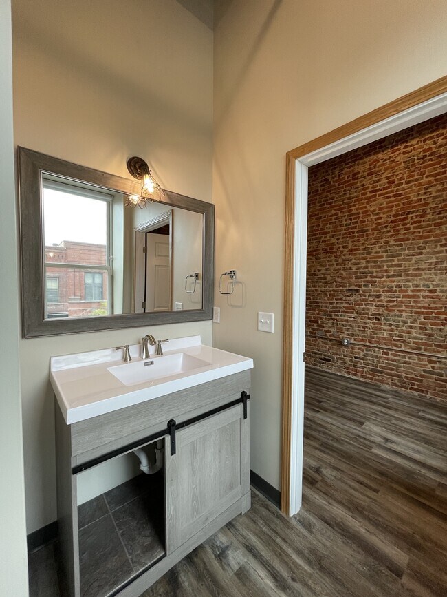 Building Photo - 230 Central Ave N