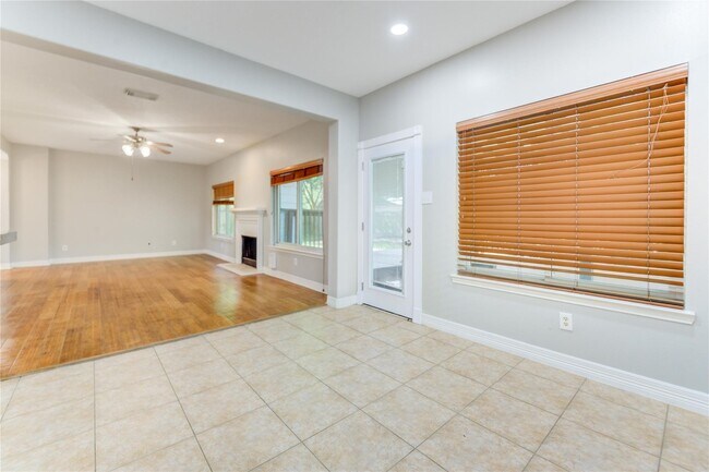 Building Photo - 12207 Lakewood Glade Ct