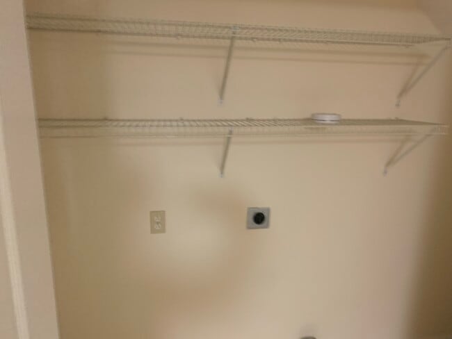 Building Photo - 101 Pinnacle Ct