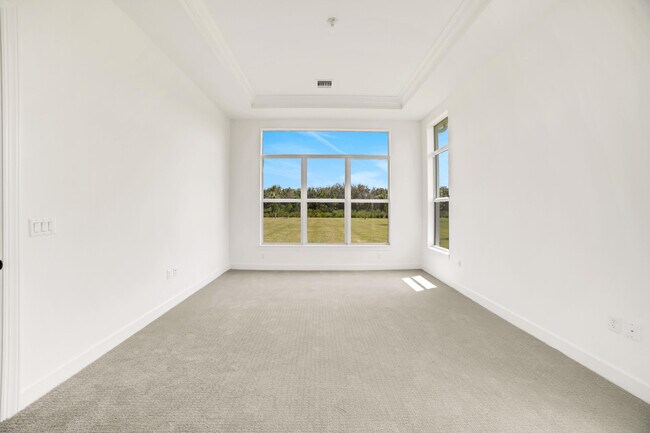 Building Photo - 20161 SE Bridgewater Dr