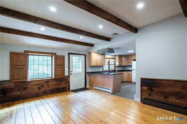 Building Photo - 37 Old Wheeler Ln