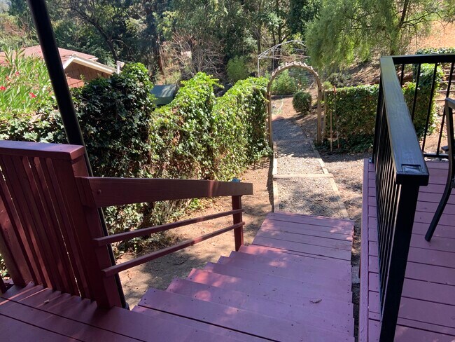 Walkway - 17958 Redwood Dr