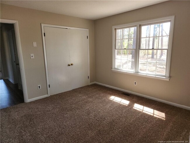 Building Photo - 7567 Carrollburg Dr