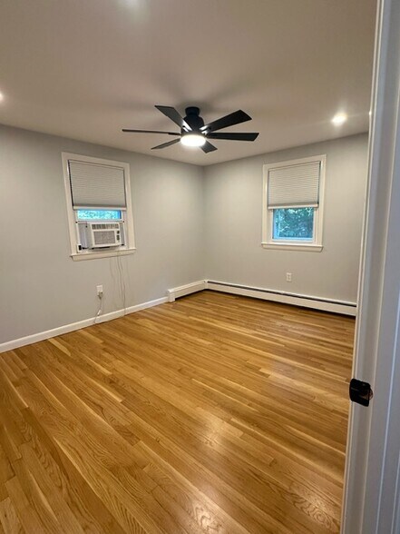 Building Photo - 87 North St