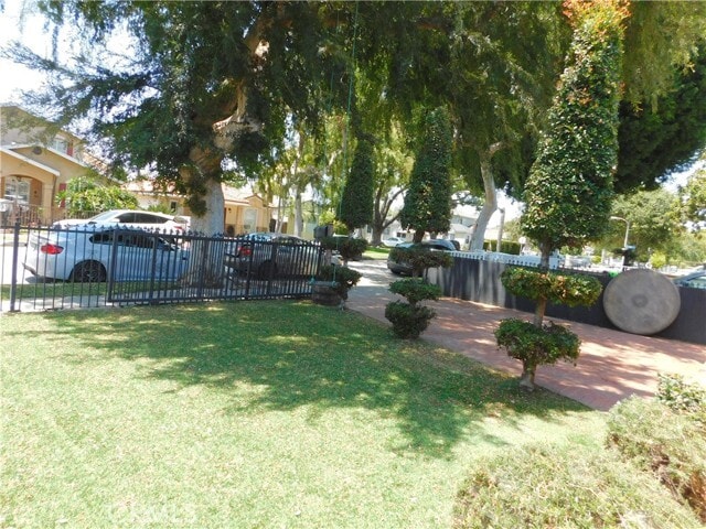 Building Photo - 10414 Dorothy Ave
