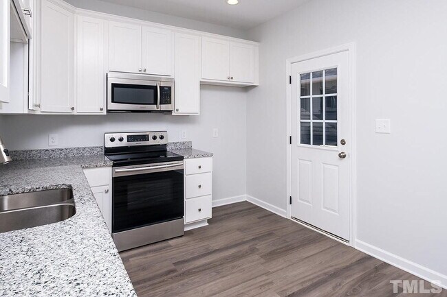 Building Photo - Cozy Ranch Home with Modern Upgrades in Durham