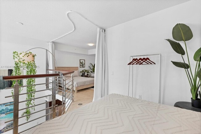 Building Photo - 41 SE 5th St