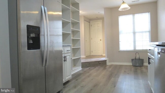 Building Photo - 16202 Ellipse Terrace