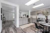 Building Photo - 10732 Marshitahs Way