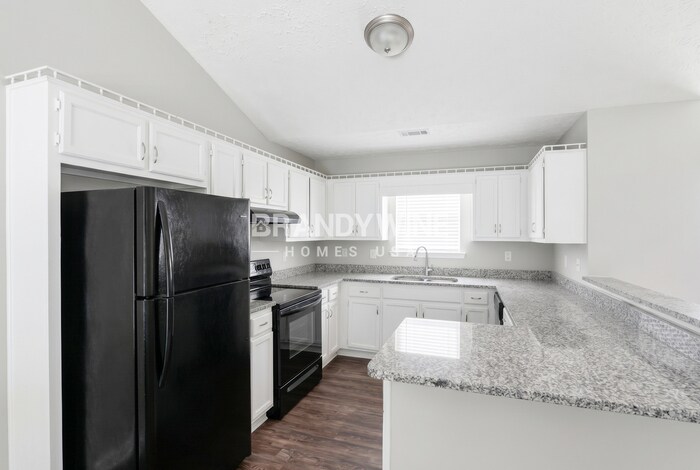 Building Photo - 45 Stoneview Cir